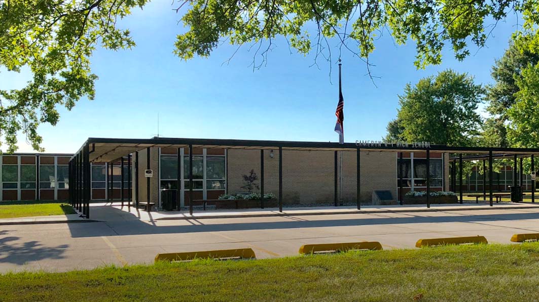 Wisconsin Atheist Group Threatens Missouri School over Prayer; State Attorney General is Having None of It.