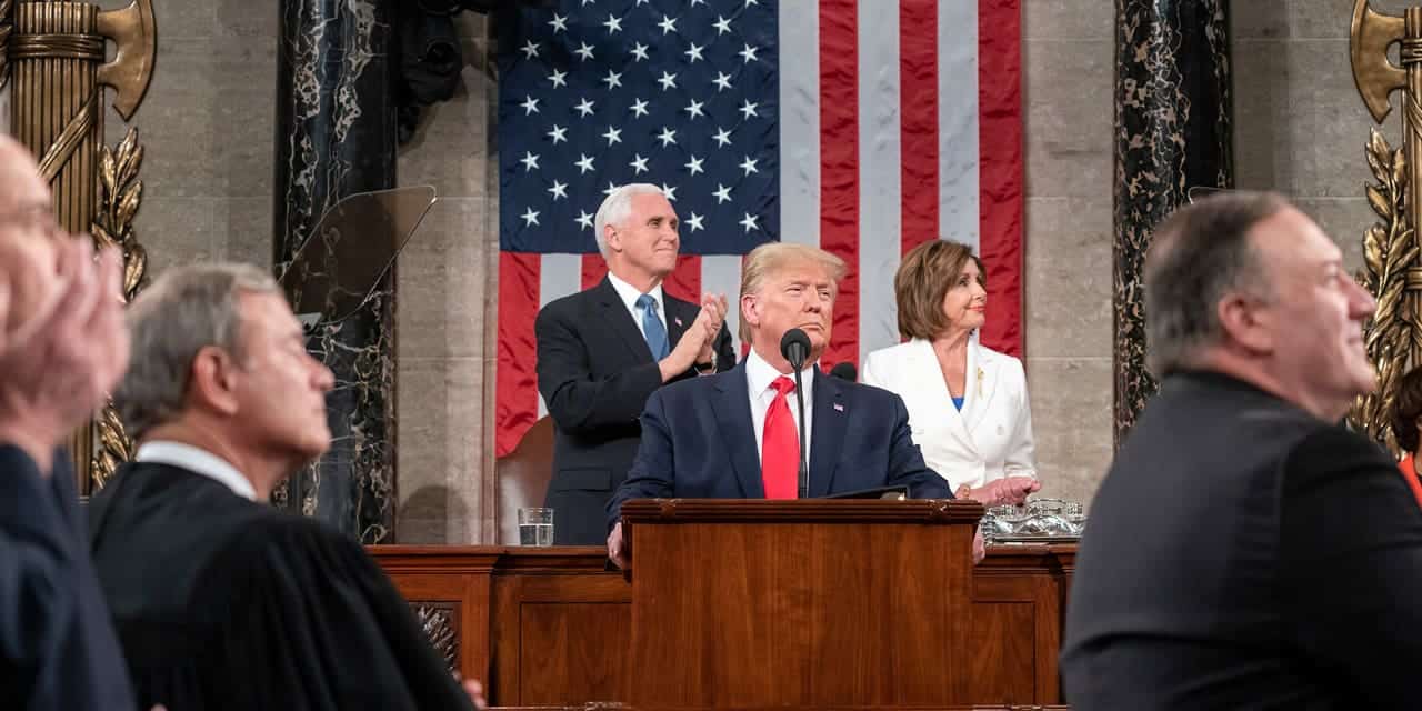 Nancy Pelosi rips up speech