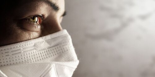 Doctor wearing a medical mask