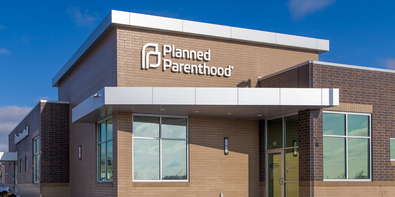 Planned Parenthood to Benefit After Federal Appeals Court Strikes Down HHS Rule Prohibiting Family Planning Clinics from Referring for Abortions