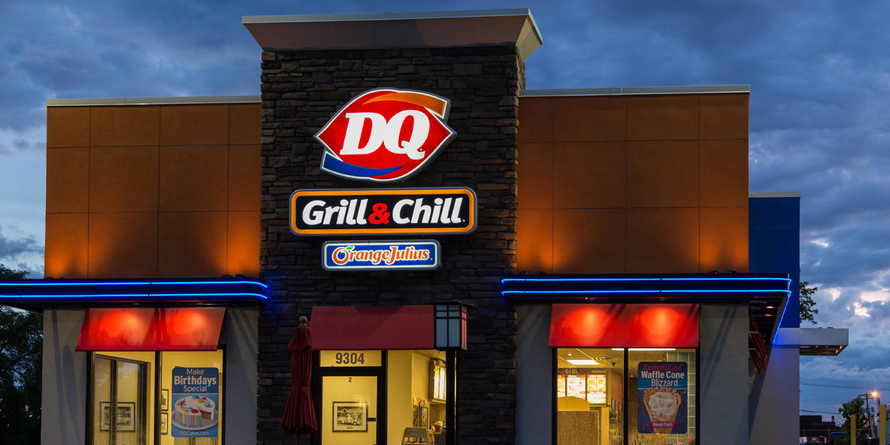 Spontaneous Pay-it-Forward Chain at Dairy Queen Lasts Two Days and 900 Cars