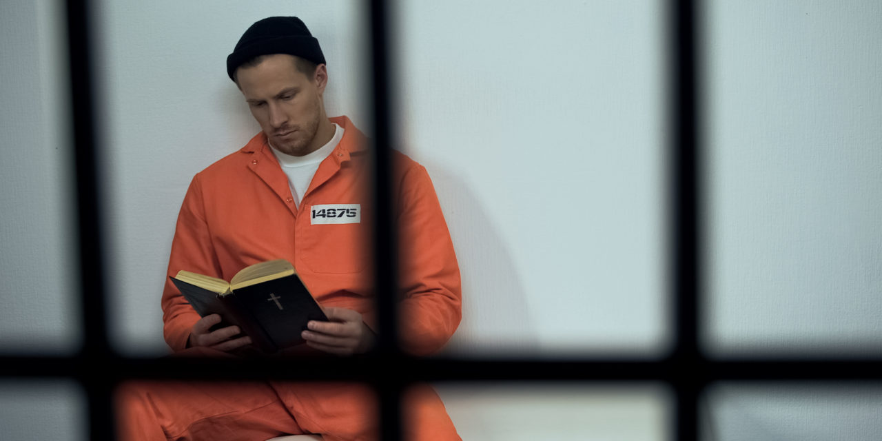 Over 100,000 Inmates to Receive Daily Devotionals from Prison Fellowship and Moody Bible Institute Partnership