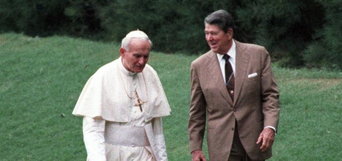 Pope John Paul II’s Timeless Call to Stand Up to Putin & Soviet Aggression: “Be Not Afraid!”