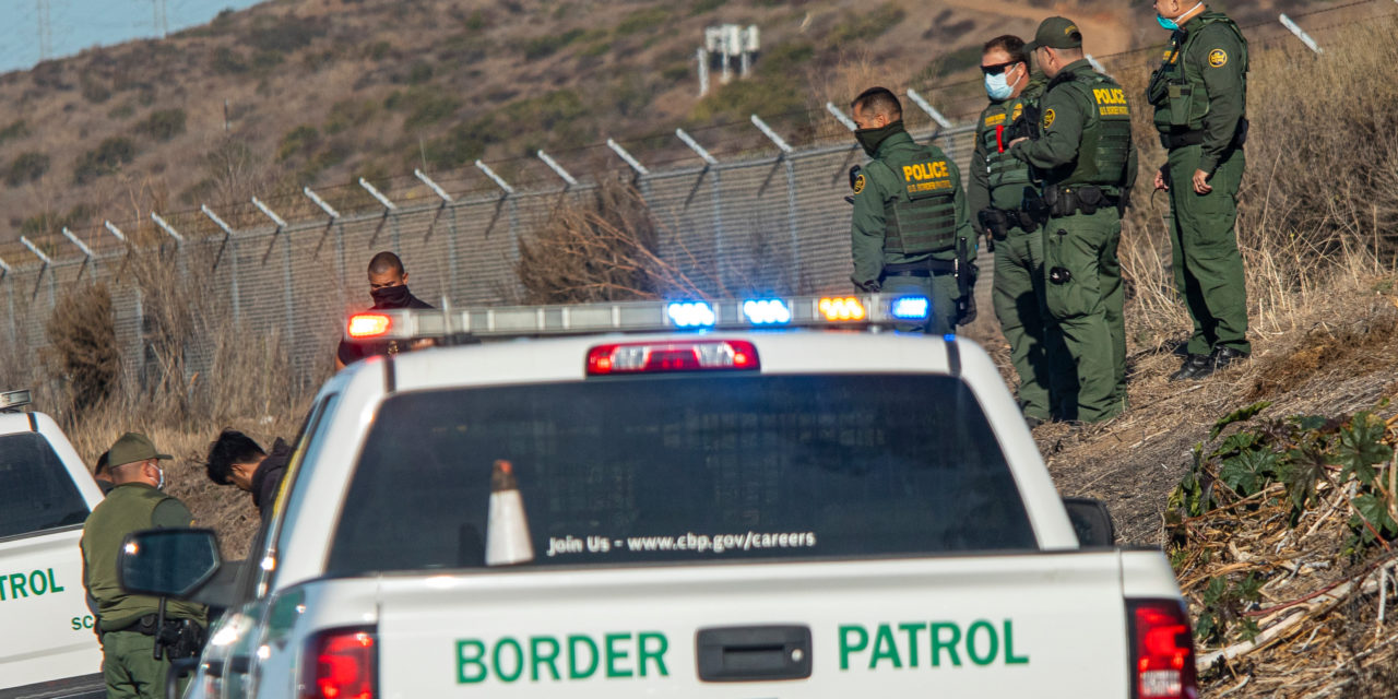 U.S. Border Patrol Agents Encounter 200,000 Illegal Immigrants in July