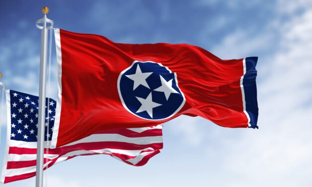 Tennessee Bill Limits Flags Displayed in Public School