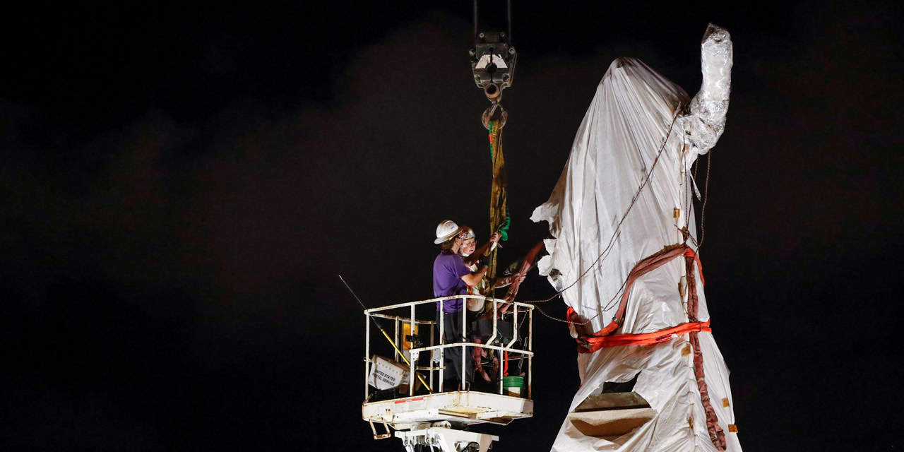 Columbus statue in Chicago|Chicago removes Columbus statue