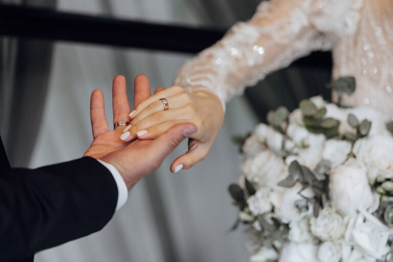 Family Scholars Explain the Current Marriage Paradox in America - Daily ...